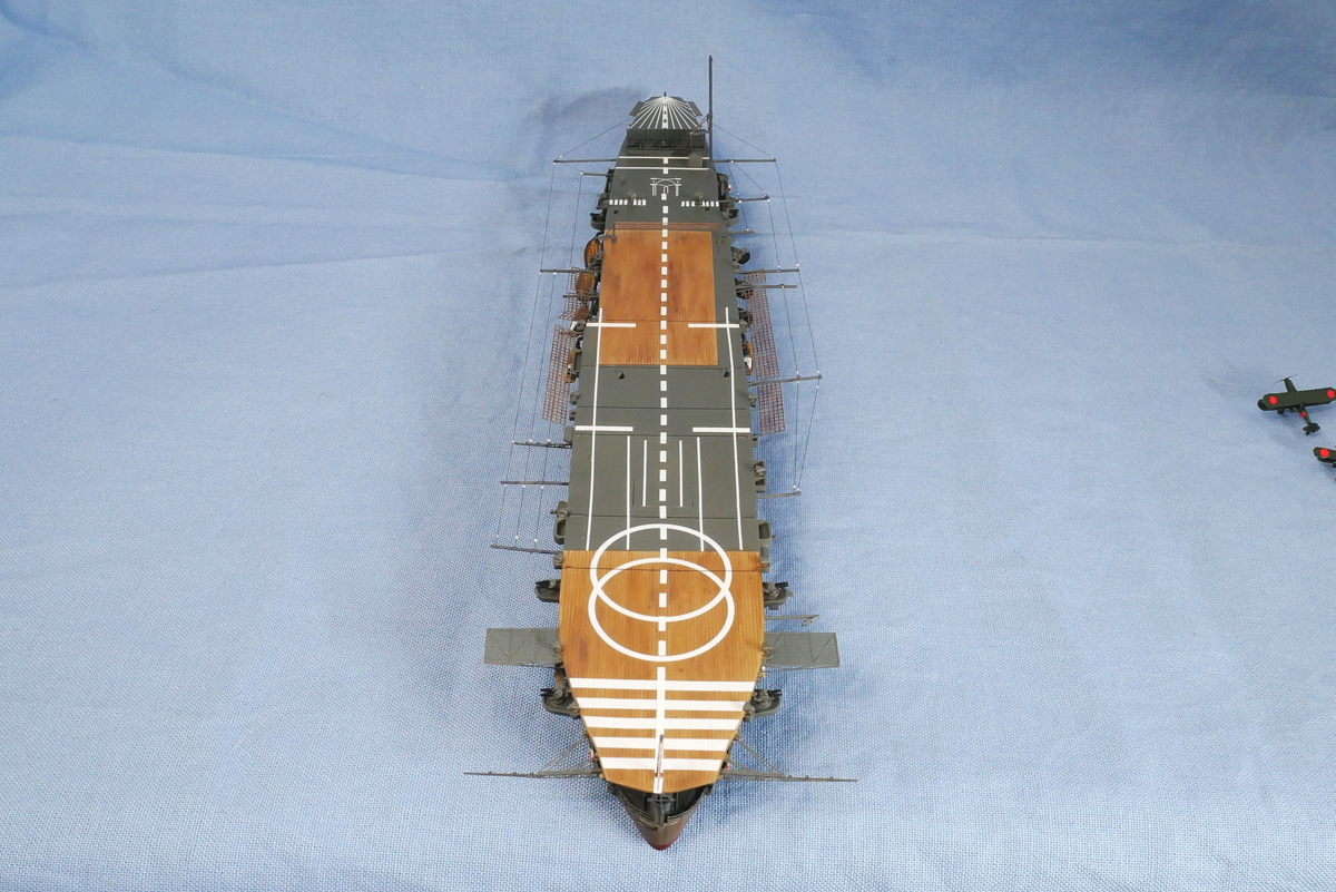 AIRCRAFT CARRIER HOSHO 1944 FUJIMI 1/700 FINISHED WORK