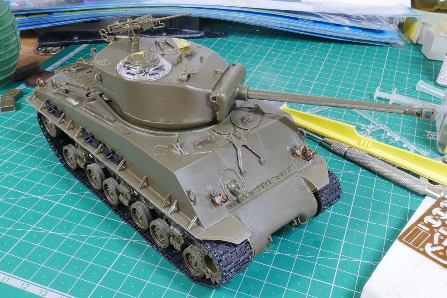 M4A3E8 Sherman Easy Eight Aska 1/35 Building
