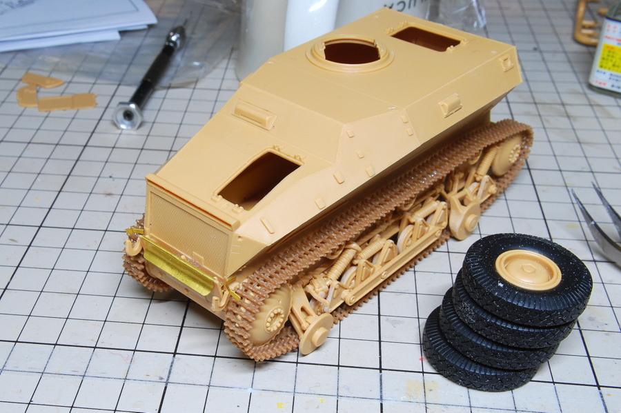 Sd.Kfz.254 TRACKED ARMORED SCOUT CAR HOBBY BOSS 1/35 MAKING
