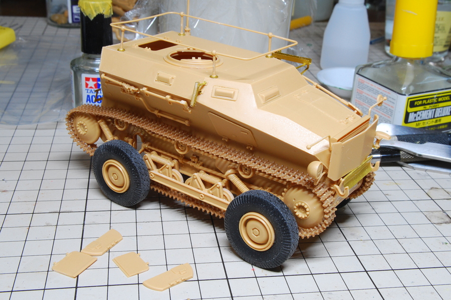 Sd.Kfz.254 TRACKED ARMORED SCOUT CAR HOBBY BOSS 1/35 MAKING