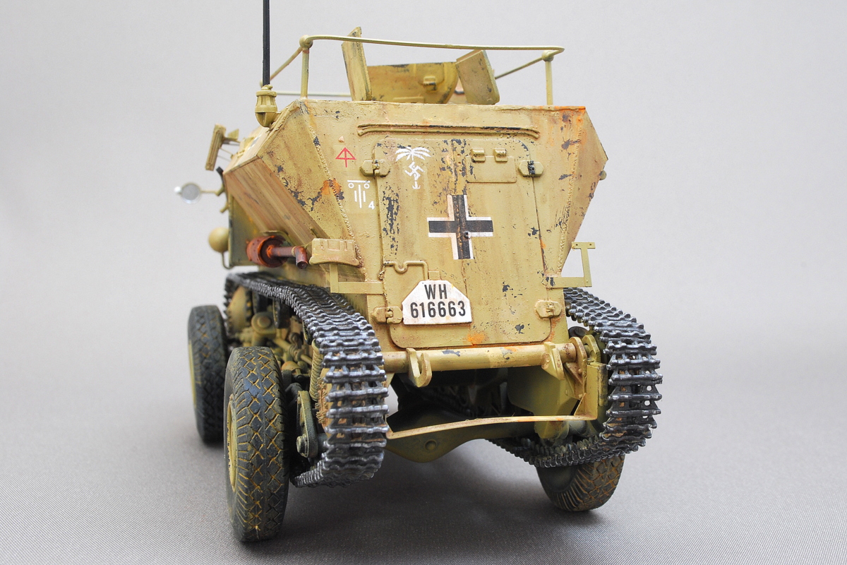 Sd.Kfz.254 TRACKED ARMORED SCOUT CAR HOBBY BOSS 1/35 FINISHED WORK