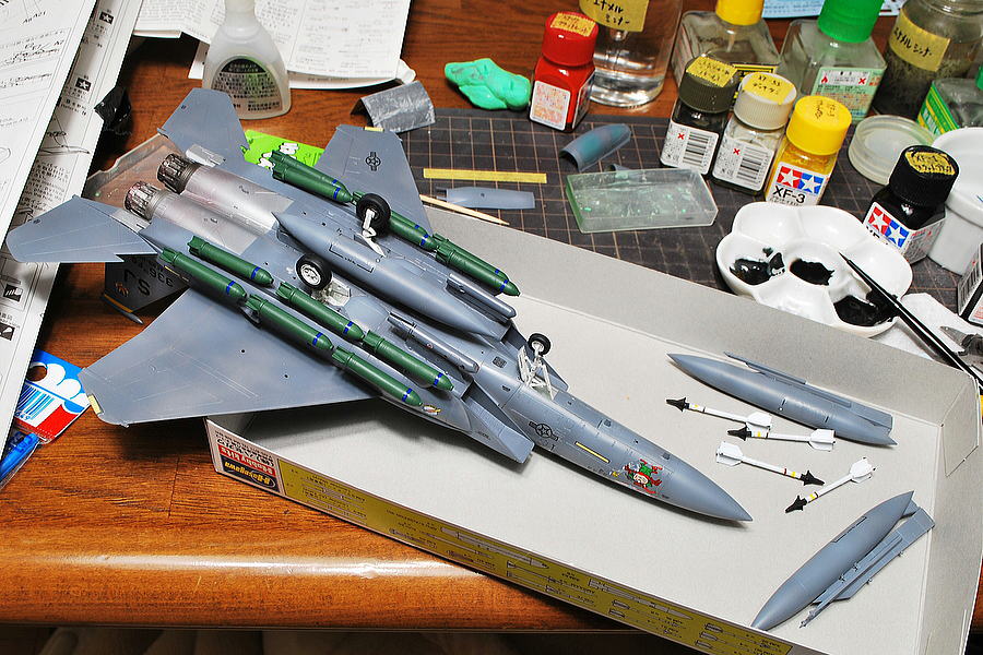 F-15E STRIKE EAGLE HASEGAWA 1/72 PAINTING