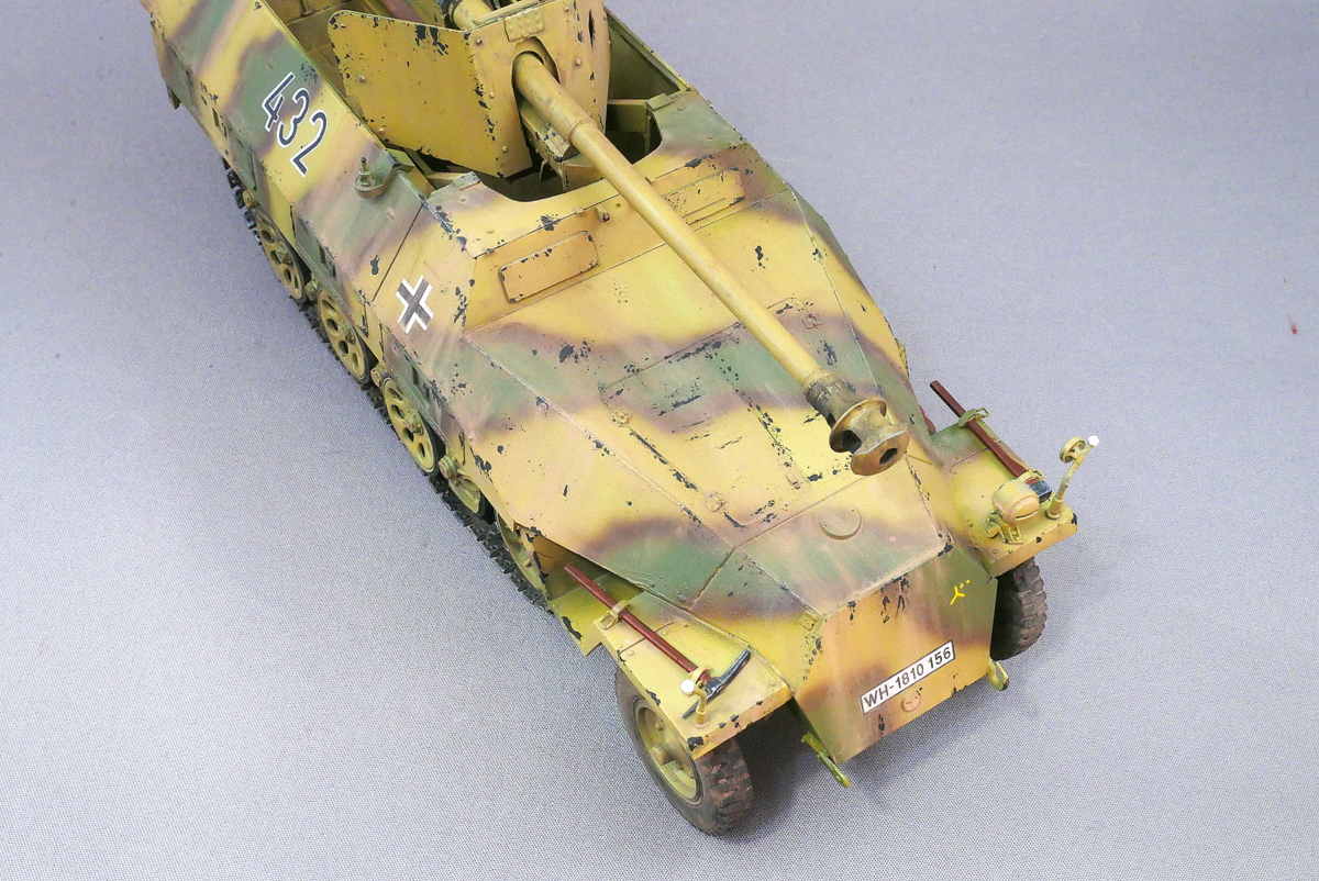 Sd.Kfz.251/22 Ausf.D パックワーゲン ハーフトラック 対戦車自走砲 AFVクラブ 1/35 プラモデル製作手順 組立と塗装 製作記 完成写真