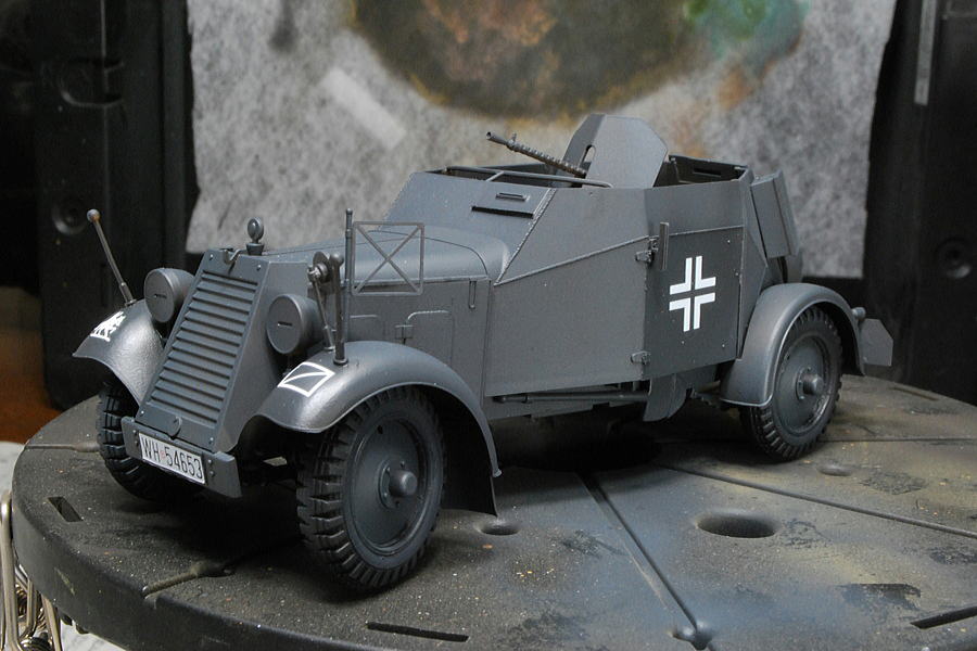アドラー Kfz.13 装甲車 ブロンコ 1/35 基本塗装とデカール
