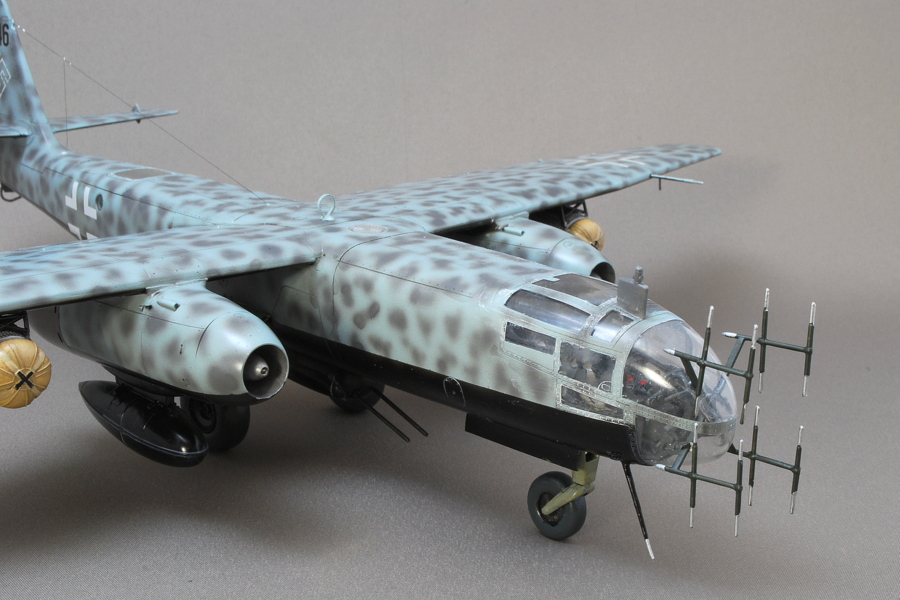 アラド Ar234B-2 ナハティガル 偵察機 ハセガワ 1/48 完成写真 キャノピーの塗装