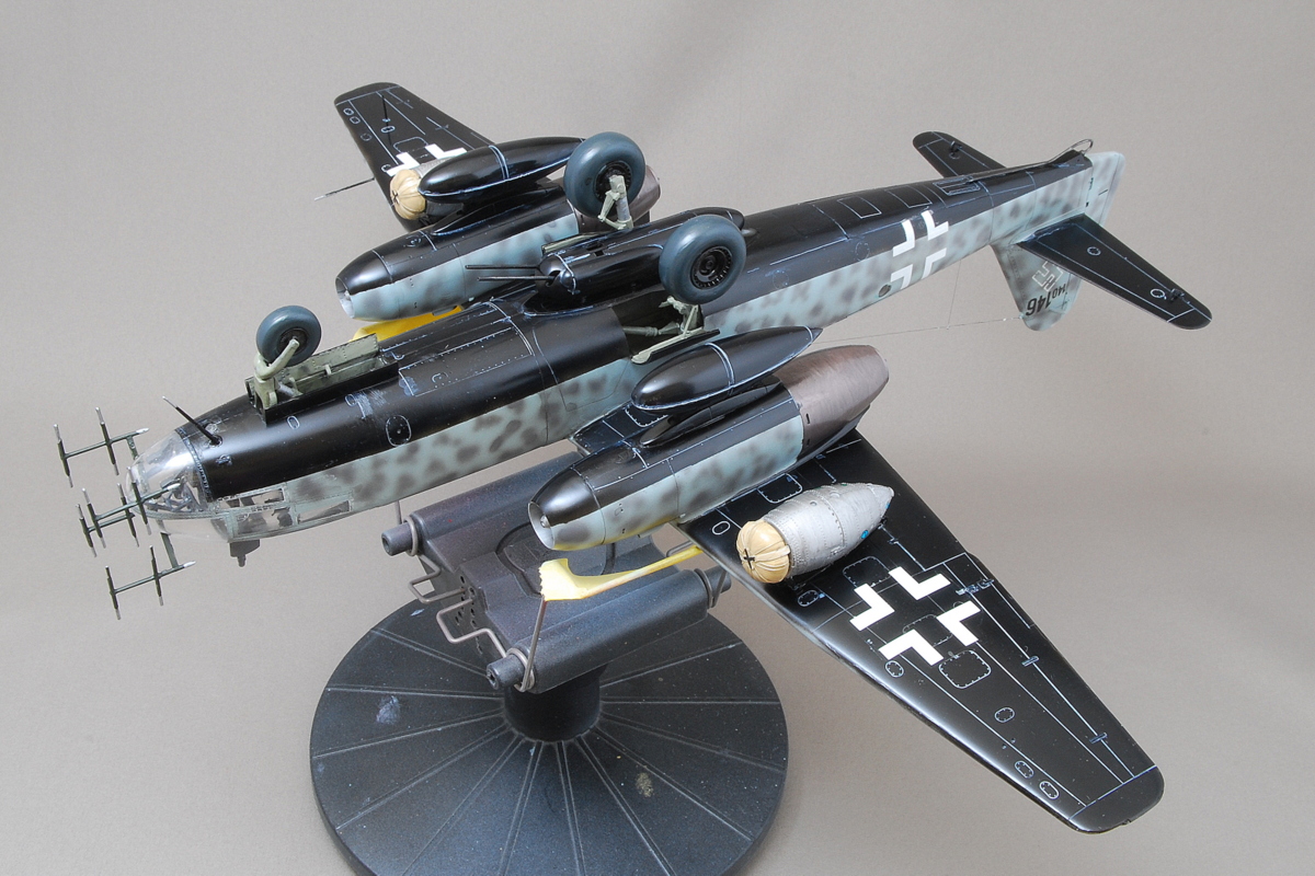 アラド Ar234B-2 ナハティガル 偵察機 ハセガワ 1/48 完成写真 機体下面のブラック塗装 夜間戦闘機