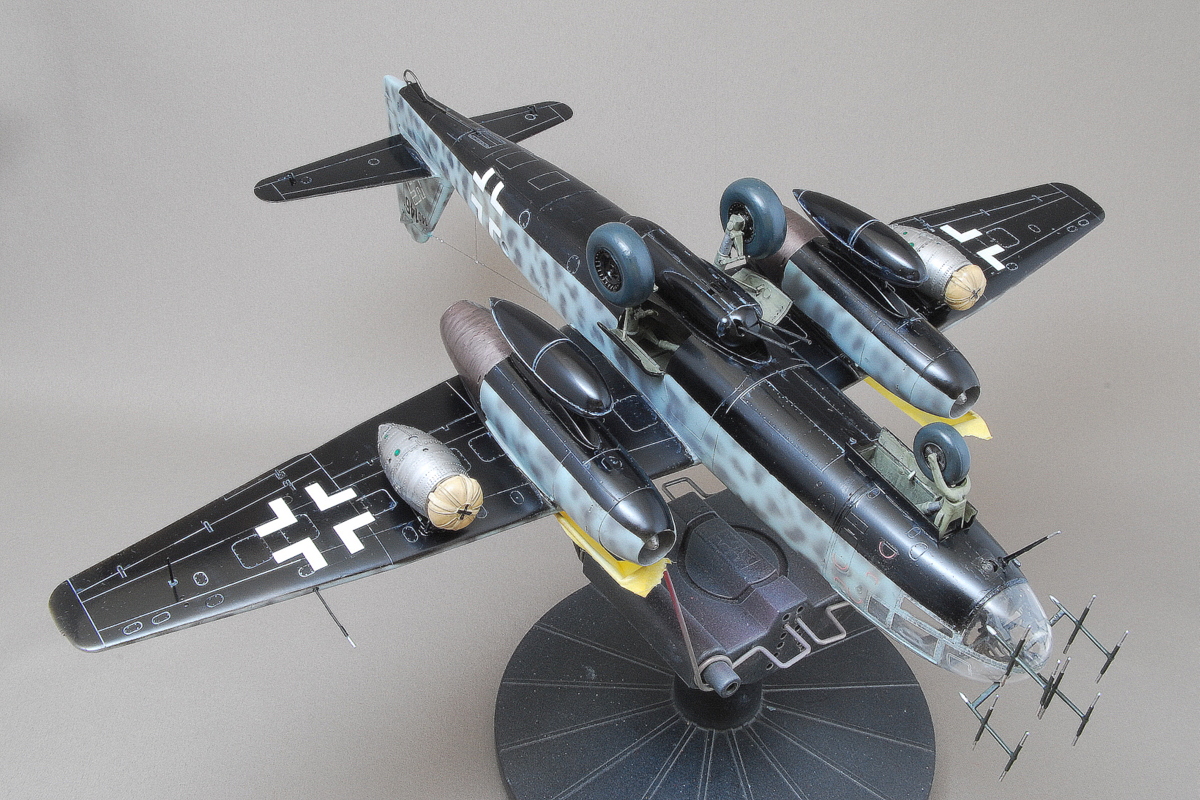 アラド Ar234B-2 ナハティガル 偵察機 ハセガワ 1/48 完成写真 セミグロスブラック塗装