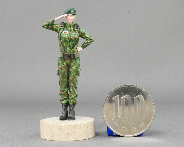 Torifactoryの台湾軍女性兵士を自衛官風塗装