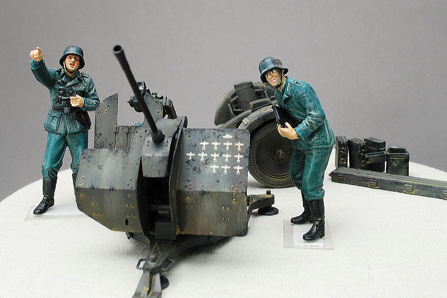 ドイツ軍対空機関砲フィギュアセット トライスター 1/35 3名とも油彩