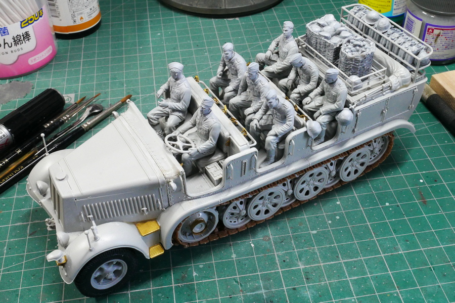 ドイツ軍ハーフトラック乗車兵 ドラゴン 1/35 プラモデル製作手順 組立と塗装 製作記 完成写真