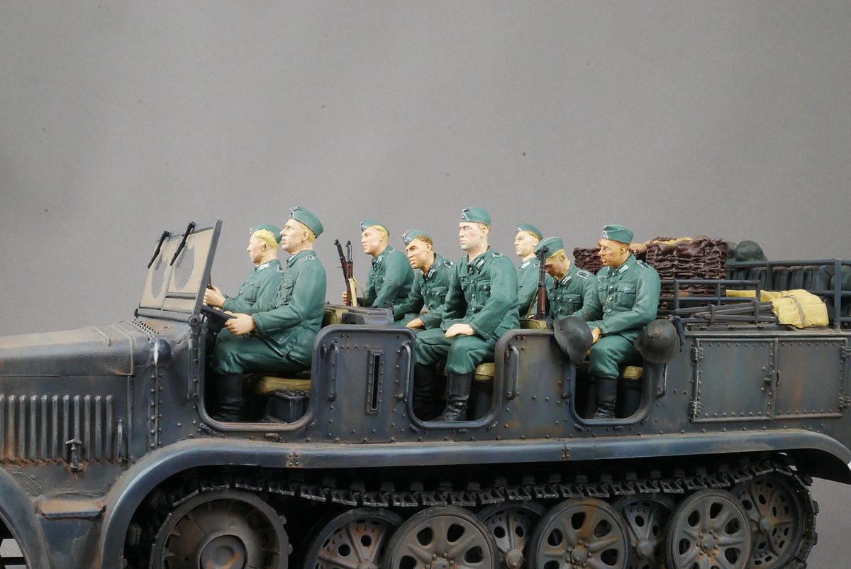 ドイツ軍ハーフトラック乗車兵 ドラゴン 1/35 プラモデル製作手順 組立と塗装 製作記 完成写真
