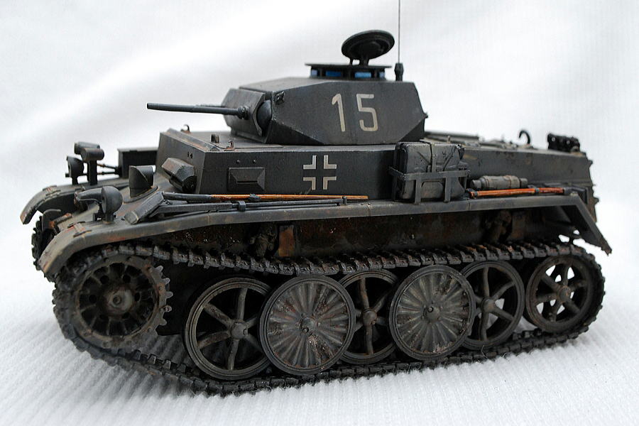 I号戦車C型 VK601 ホビーボス 1/35 組立と塗装・製作記・完成写真