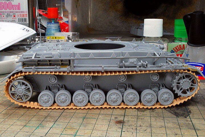 IV号戦車H型 ドラゴン 1/35 ベルト製のキャタピラ