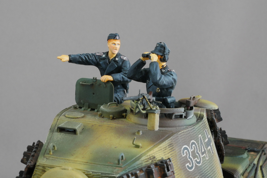 キングタイガー ヘンシェル砲塔 メンモデル 1/35 完成写真 ドイツ戦車兵