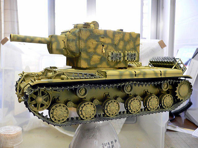 KV-2 鹵獲戦車 トランペッター 1/35 クルスク戦のフェルディナンドの塗装