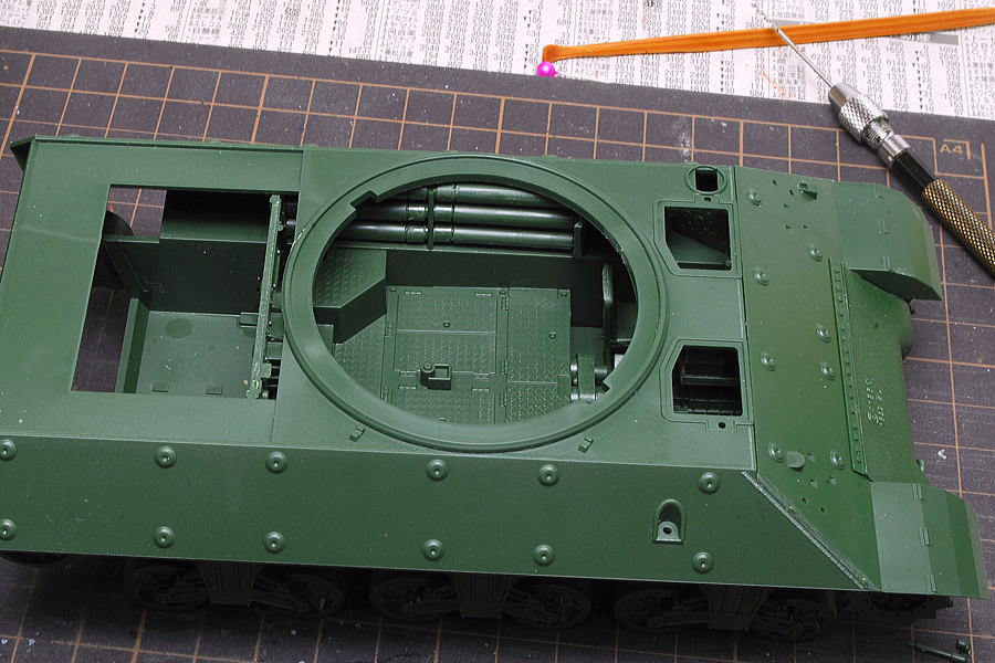 M10 GMC 駆逐戦車 アカデミー 1/35 内部の再現性が高い