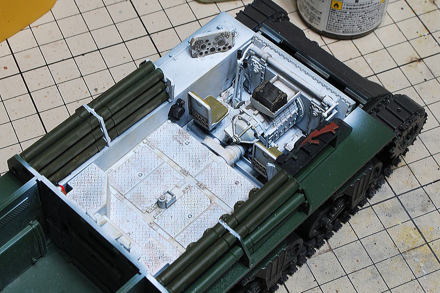 M10 GMC 駆逐戦車 アカデミー 1/35 車内塗装
