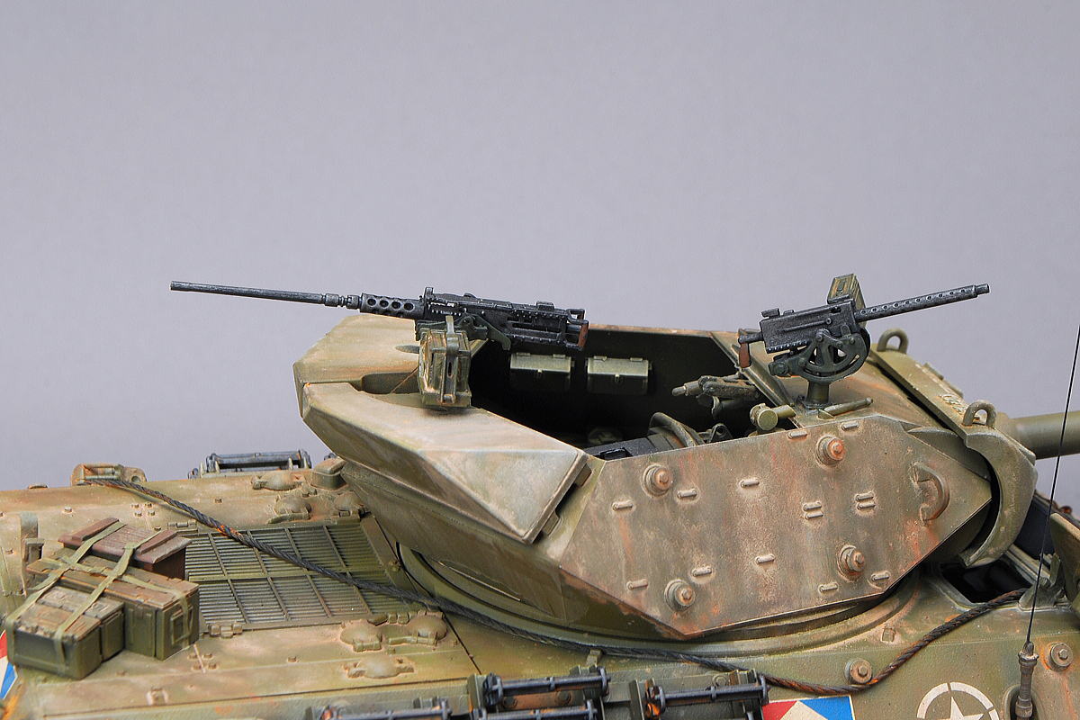 M10 GMC 駆逐戦車 アカデミー 1/35 完成写真 ブローニングM2機関銃とM1919 キャリバー30重機関銃