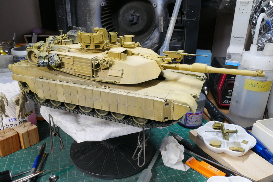 アルコール落とし アメリカ軍主力戦車 M1A2 エイブラムス SEP TUSK I/TUSK II メンモデル モンモデル 1/35 プラモデル製作手順 組立と塗装 製作記 完成写真