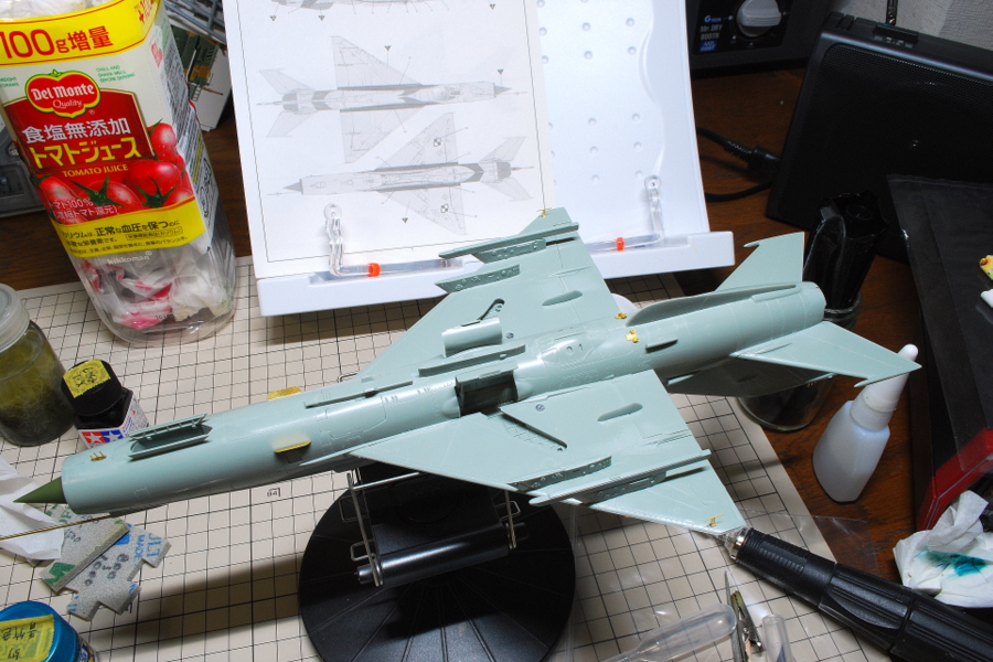 MiG-21MF アカデミー 1/48 機体下部の組立
