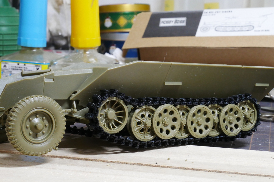 Sd.Kfz.251 履帯 連結キャタピラ ホビーボス 1/35 組立