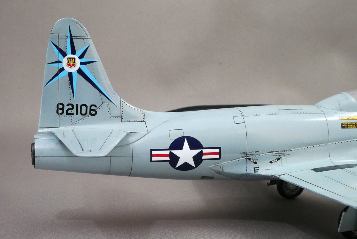 アメリカ空軍 T-33A シューティングスター アカデミー 1/48 プラモデル製作手順 組立と塗装 製作記 完成写真
