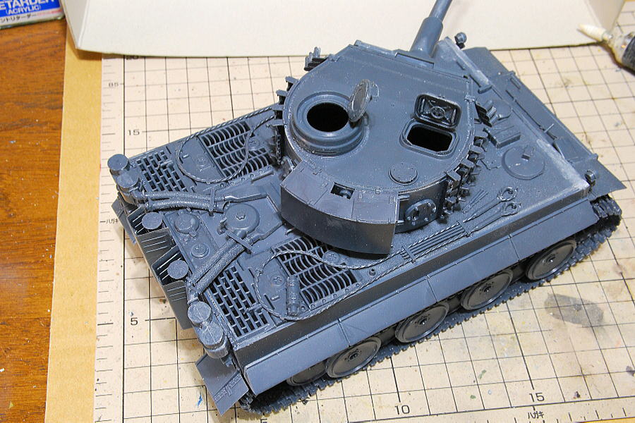 タイガー重戦車 ティーガーI 初期型 イタレリ 1/35 ハッチは二つとも開状態