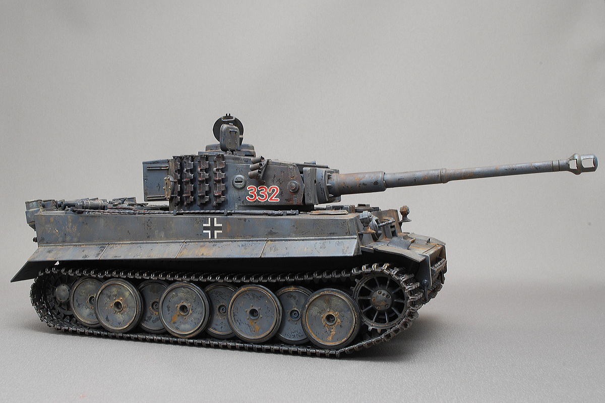 タイガー重戦車 ティーガーI 初期型 イタレリ 1/35 完成写真 予備キャタピラ