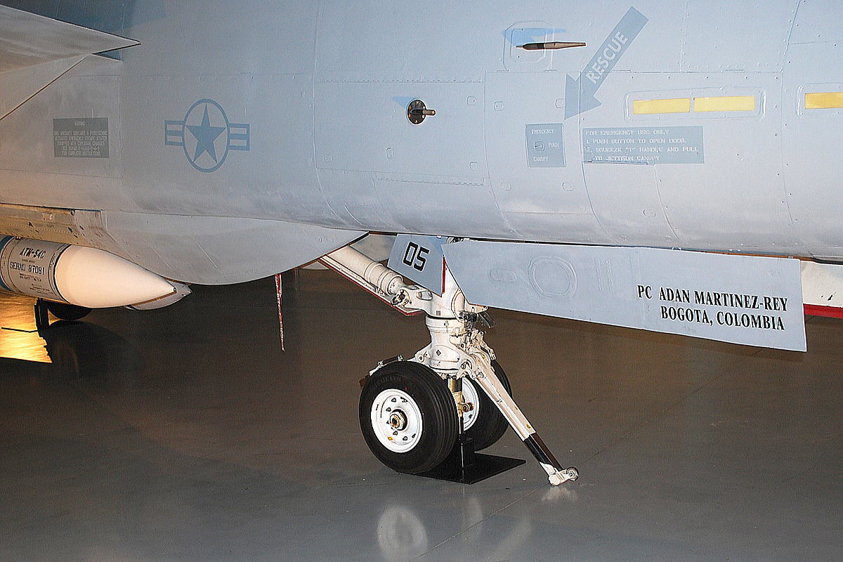 グラマン F-14D トムキャットのランディングギア
