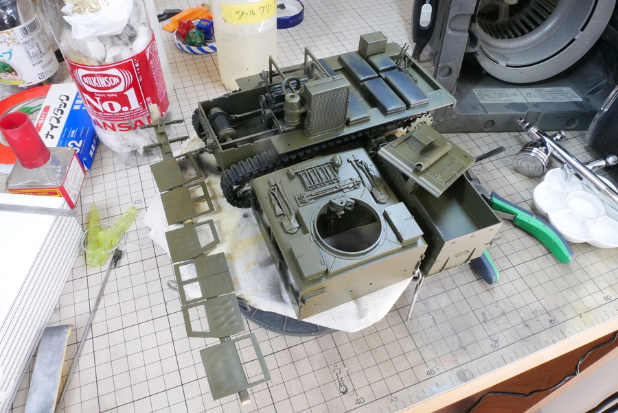 アメリカ陸軍 M4ハイスピードトラクター ホビーボス 1/35 プラモデル製作手順 組立と塗装 製作記 完成写真