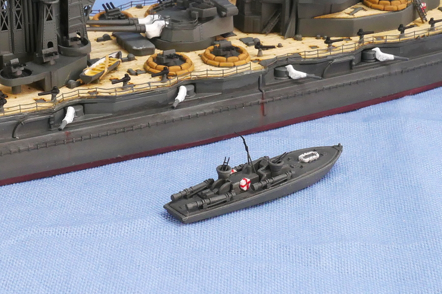 戦艦山城とPT ボート 1/700 アオシマ 完成写真