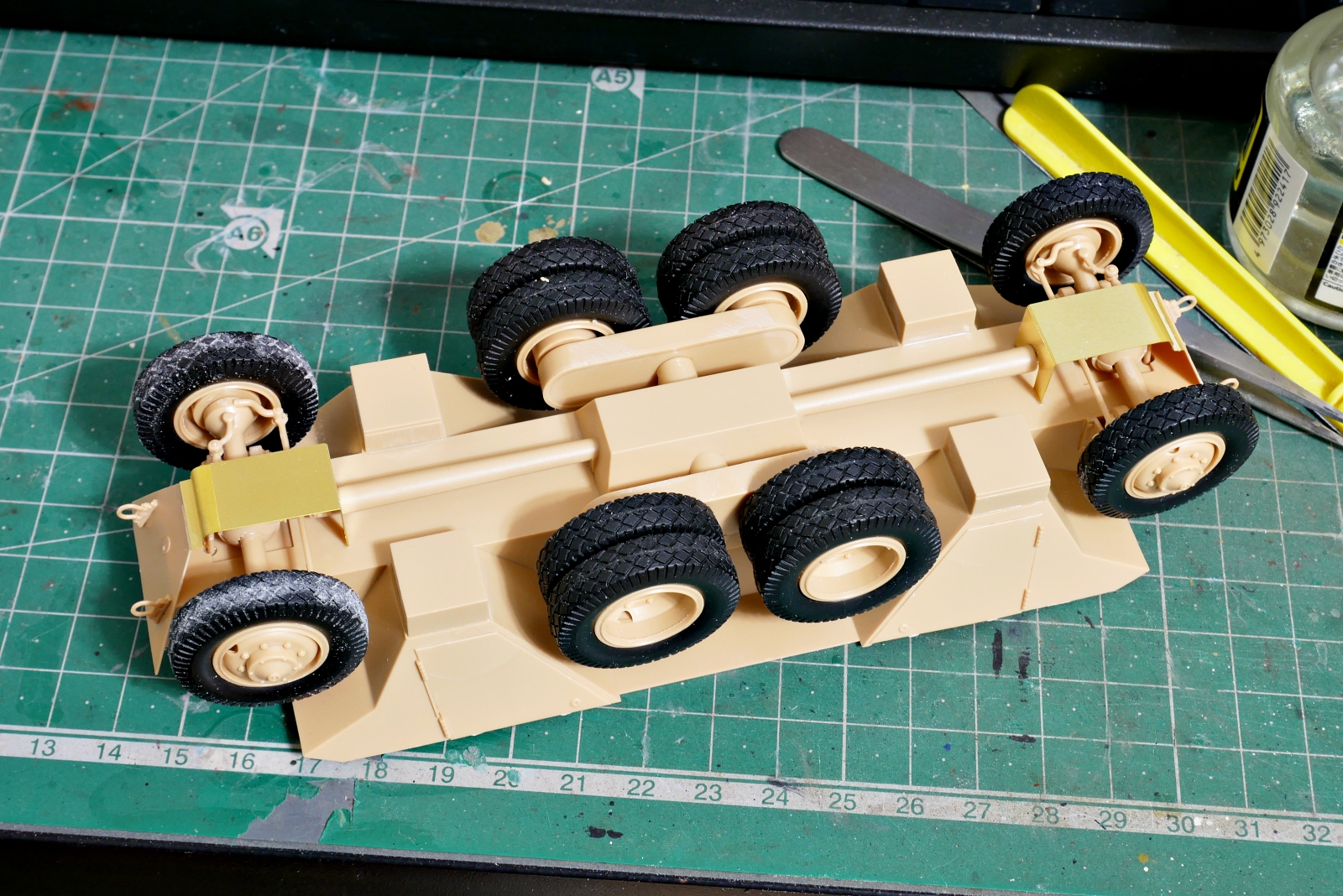 ドイツ軍 ADGZ 8輪装甲車 シュタイアー ホビーボス 1/35 プラモデル製作手順 組立と塗装 製作記 完成写真