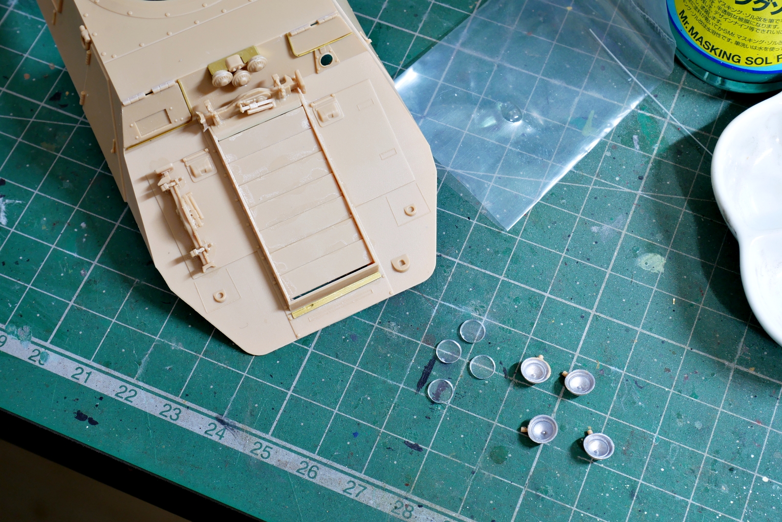 ドイツ軍 ADGZ 8輪装甲車 シュタイアー ホビーボス 1/35 プラモデル製作手順 組立と塗装 製作記 完成写真