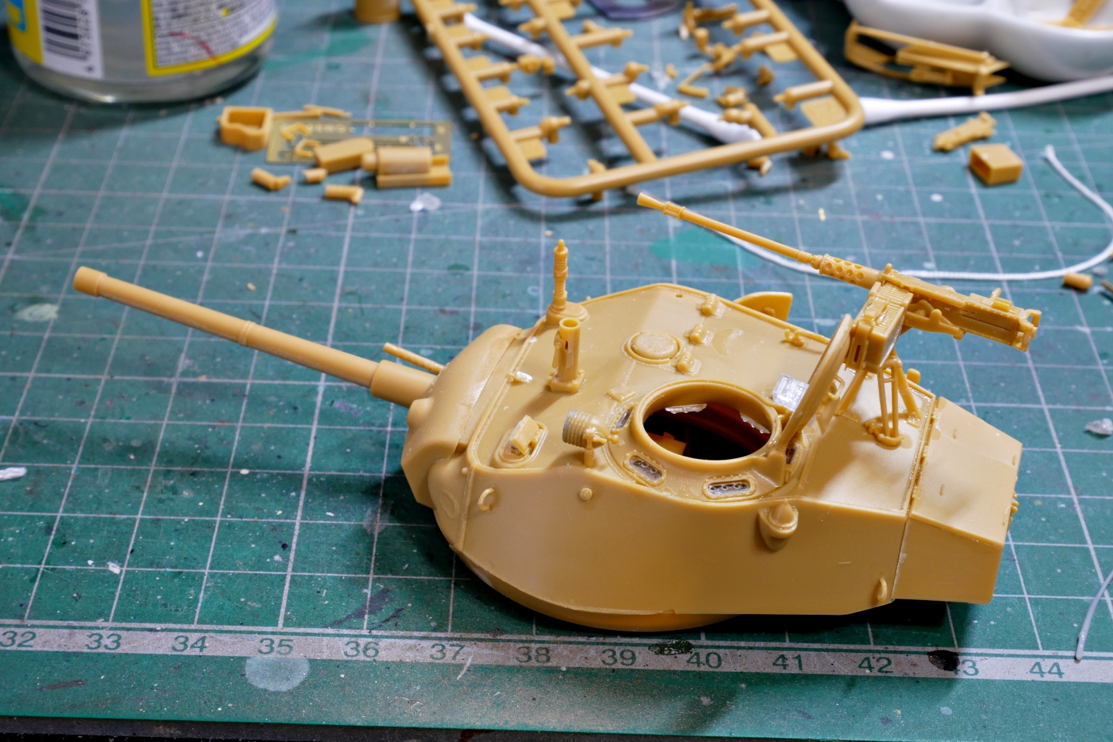 M24チャーフィー軽戦車, 陸上自衛隊, ブロンコモデル, 1/35, プラモデル製作手順, 組立と塗装, 製作記, 完成写真
