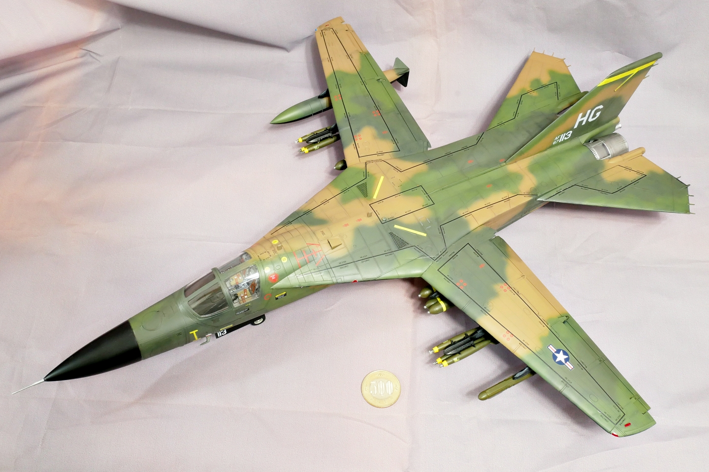 アメリカ空軍戦闘爆撃機 F-111A アードバーグ ホビーボス 1/48 アメリカ空軍戦闘爆撃機 F-111A アードバーグ ホビーボス 1/48