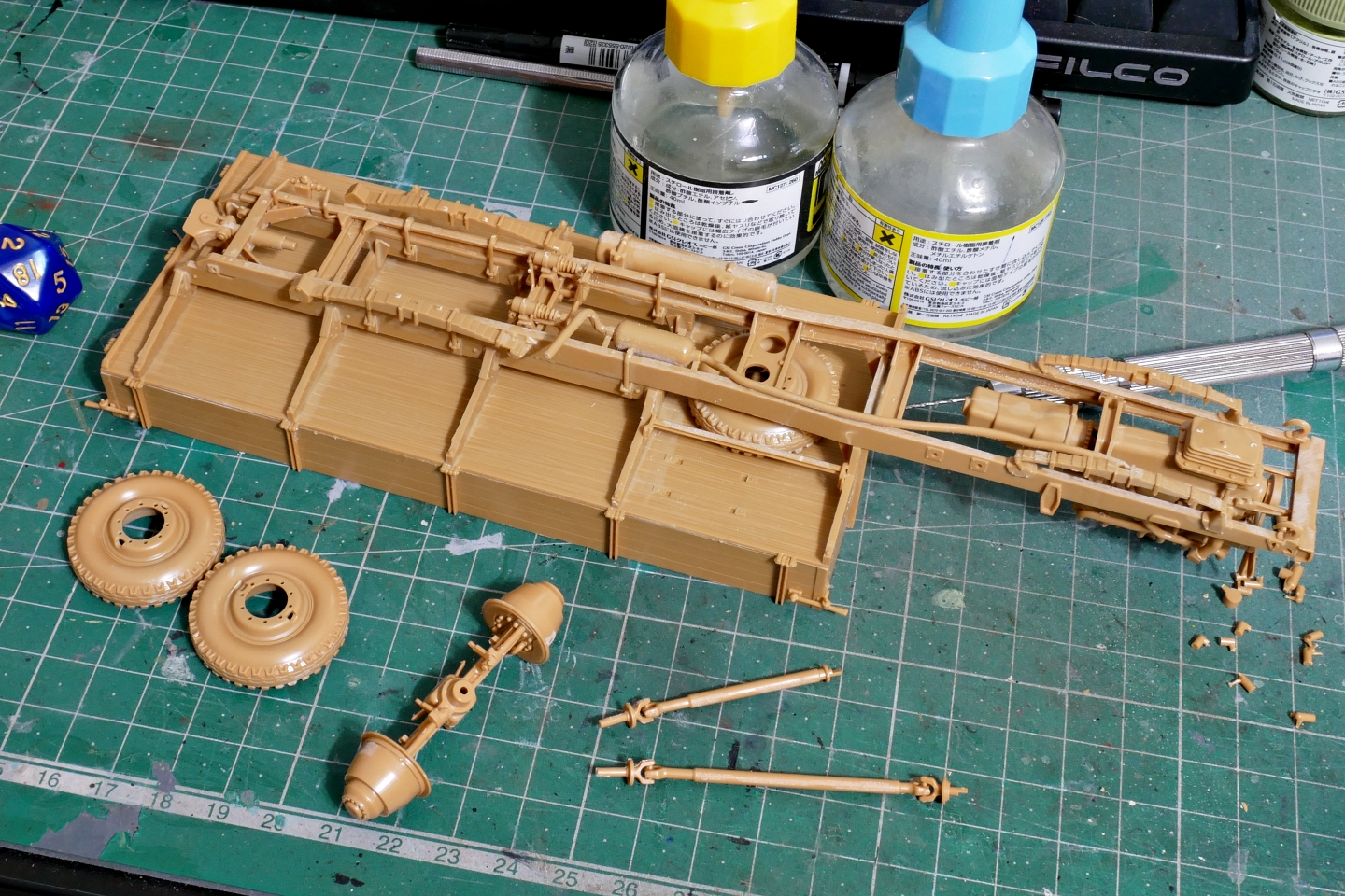 ドイツ軍 ダイムラーベンツ L-4500 軍用トラック ズベズダ 1/35 プラモデル製作手順 組立と塗装 製作記 完成写真