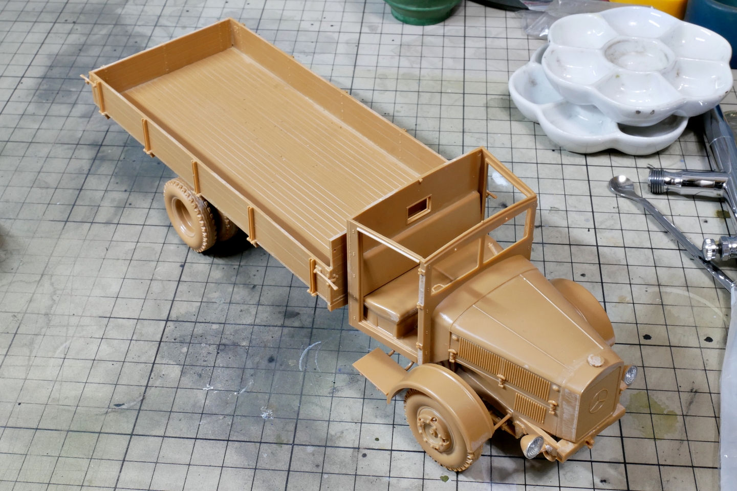ドイツ軍 ダイムラーベンツ L-4500 軍用トラック ズベズダ 1/35 プラモデル製作手順 組立と塗装 製作記 完成写真