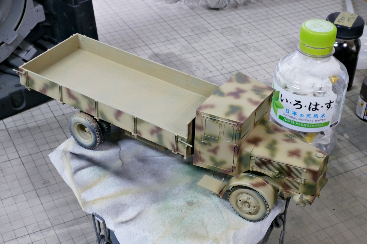 ドイツ軍 ダイムラーベンツ L-4500 軍用トラック ズベズダ 1/35 プラモデル製作手順 組立と塗装 製作記 完成写真