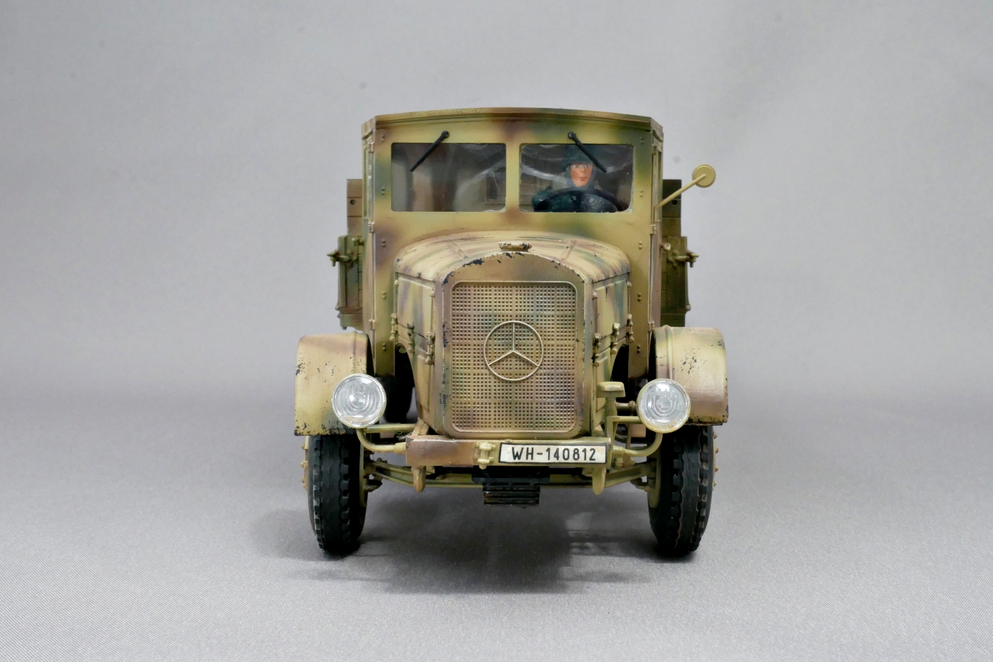 ドイツ軍 ダイムラーベンツ L-4500 軍用トラック ズベズダ 1/35 プラモデル製作手順 組立と塗装 製作記 完成写真