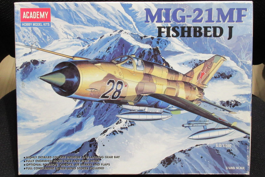 MIG-21MF フィッシュベッドJ ソビエト空軍 アカデミー 1/48 組立と塗装・製作記・完成写真